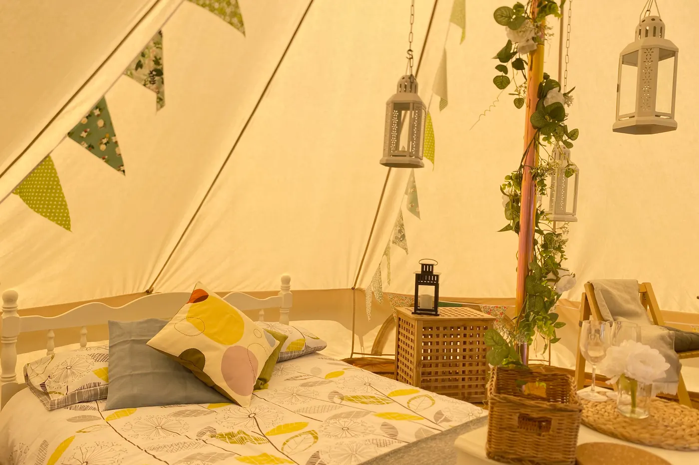 Hidden Valley Camping, glamping