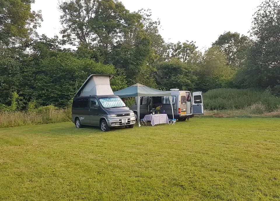 Cwmyrhidyll, camping