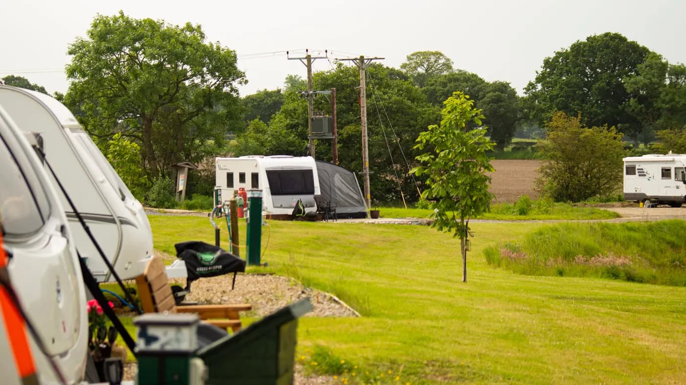 Canada Fields Caravan Park, camping