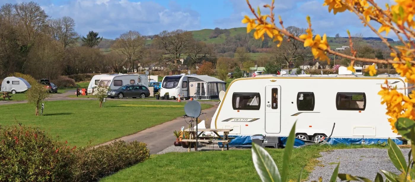 Erwlon Caravan, camping