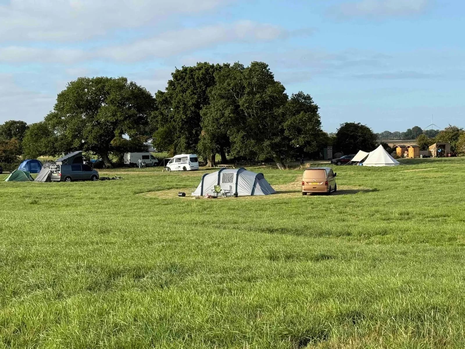 Four Oaks Camping